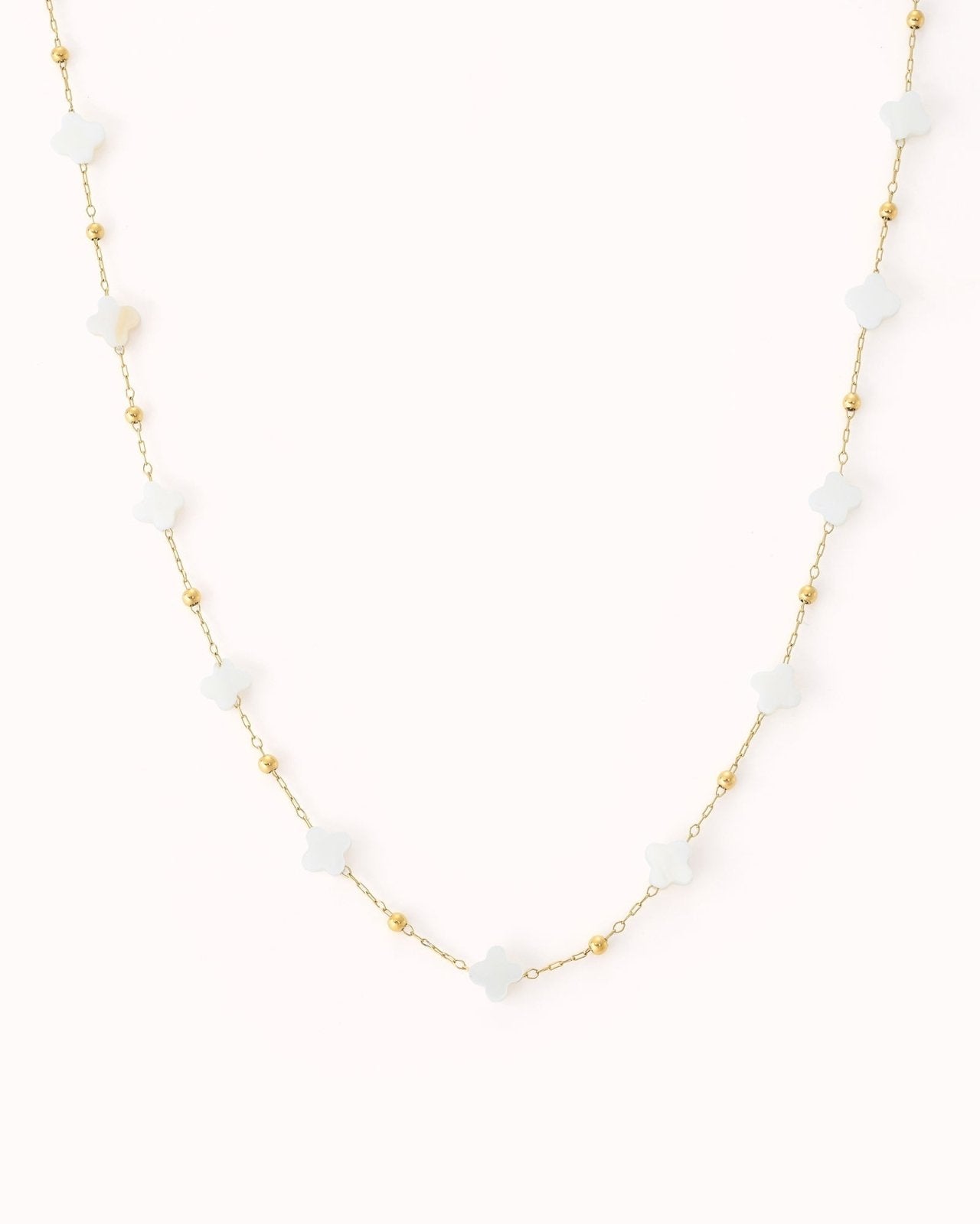 Goudkleurige ketting met parelmoer klavertjes - Nouka