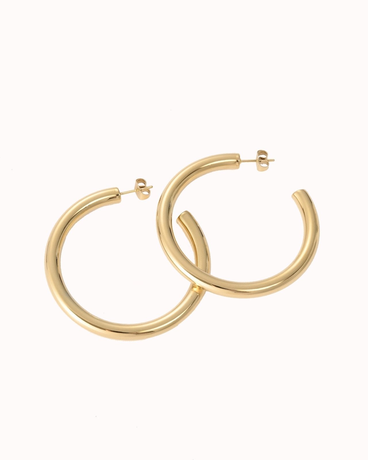 Goudkleurige statement hoops 50mm - Nouka